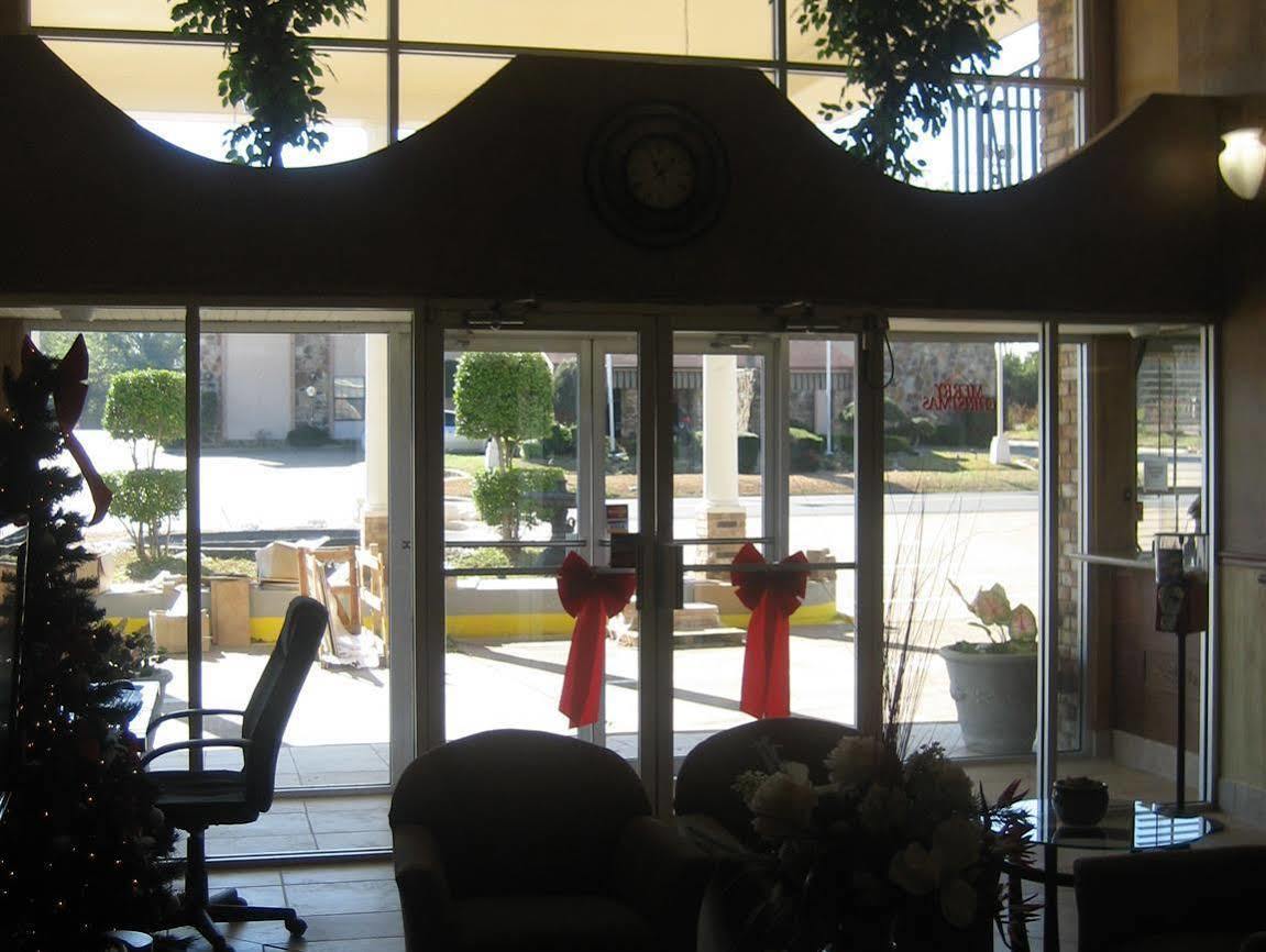 Coachman'S Inn Magnolia Exterior photo